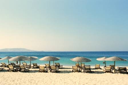 सबैभन्दा मोहक स्यान्टोरिनी: किन यो टापु तपाईंको यात्रा सूचीमा स्थान पाउन योग्य छ