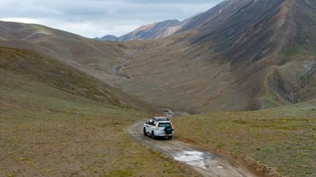 उत्तम अफ-रोड वाहन चयन: प्रारम्भकर्ताहरूका लागि विस्तृत मार्गदर्शन