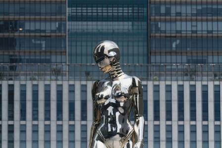 २०२५ मा उन्नत रोबोटिक्स: अत्याधुनिक उपलब्धिहरू, उद्योगहरूको रूपान्तरण र मानव-रोबोट सहकार्यको भविष्य