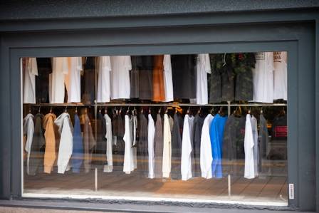 2025 का लागि पुरुषहरूको २२ उत्कृष्ट सूट ब्रान्डहरू